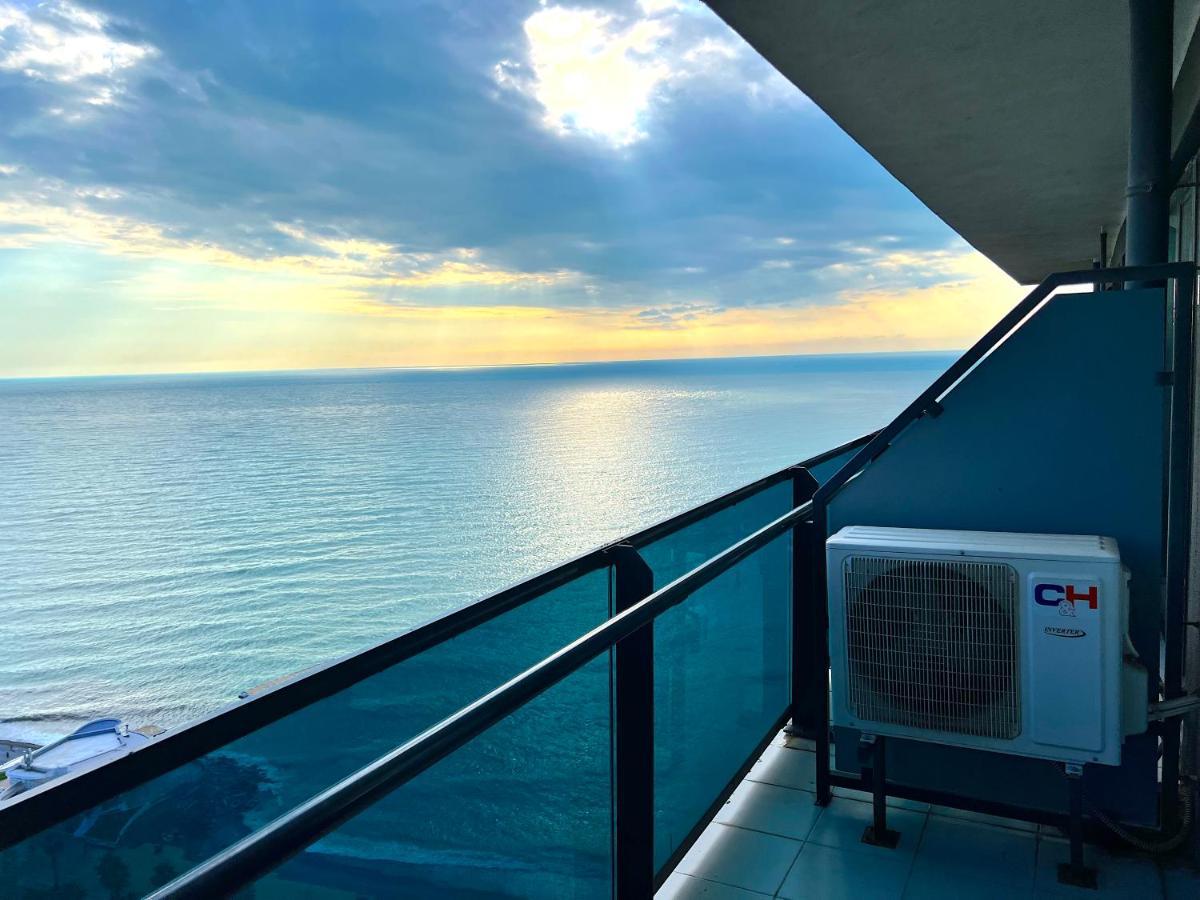 Orbi Beach Tower Aparts باتومي المظهر الخارجي الصورة